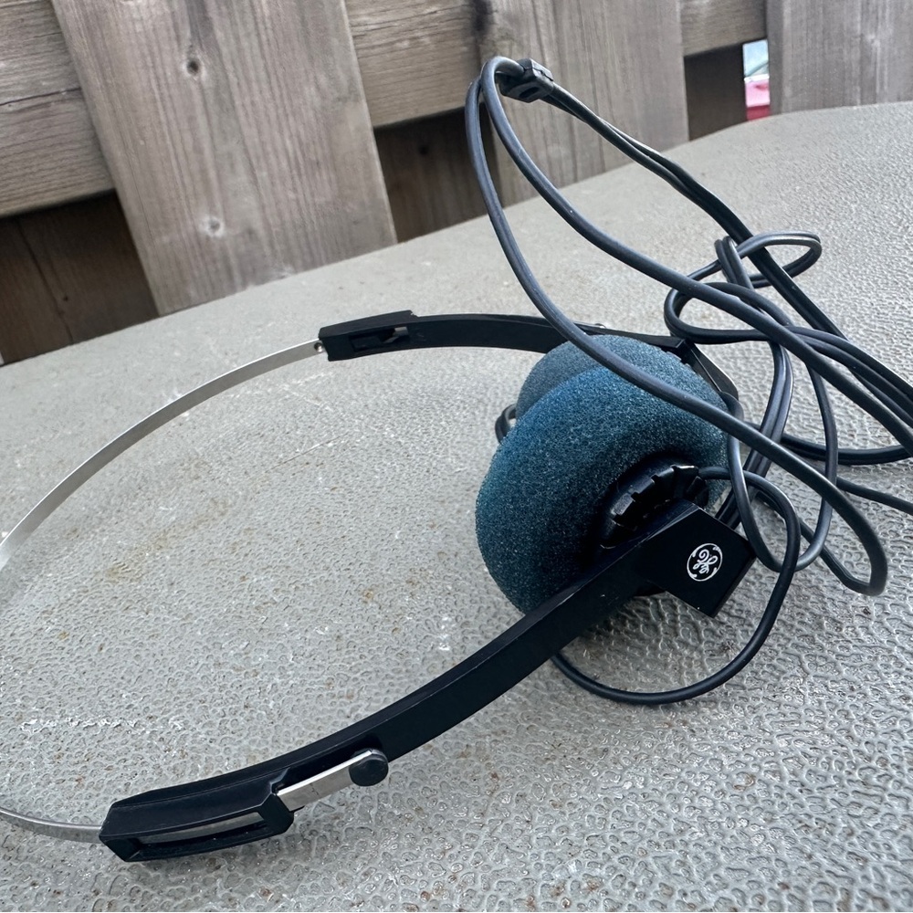 Vintage 80’s GE Walkman Headphones